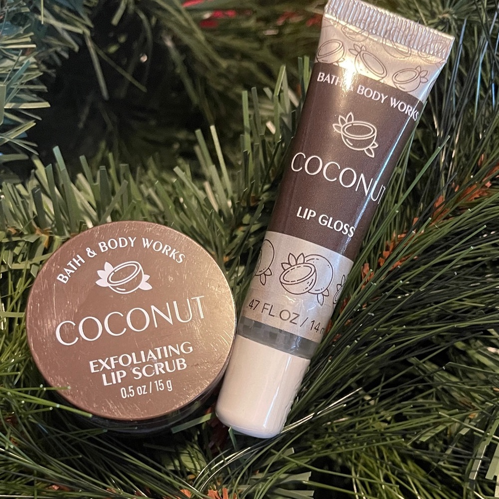 Bath & Body Works Coconut Lip Gloss and Exfoliating Lip Scrub Set